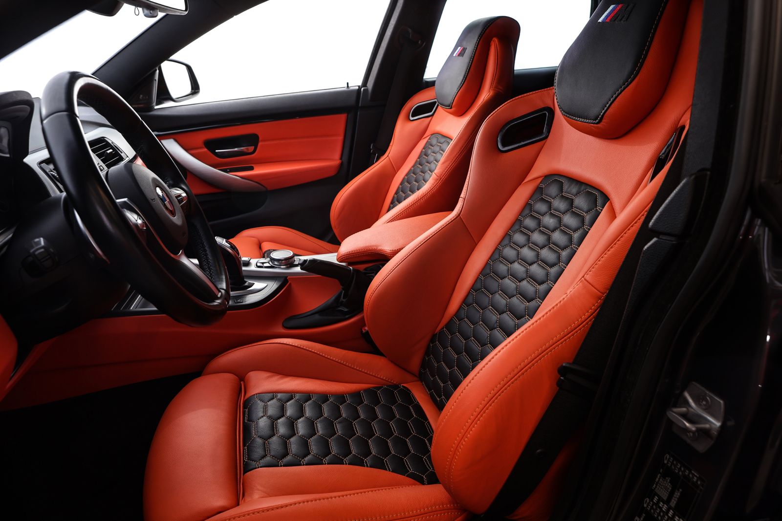 BMW Série 3 M — interior personalizado